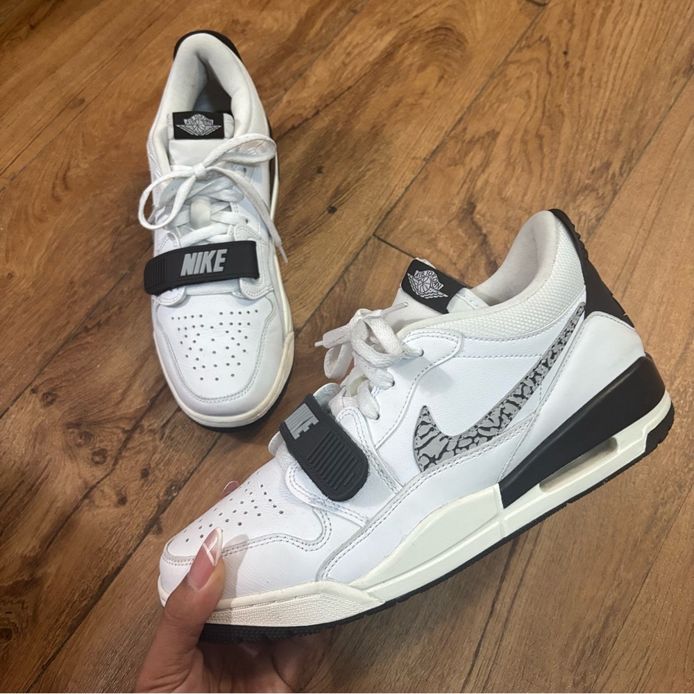 Nike Air Jordan Legacy 312 Low size 9 Mens White Black Elephant Swoosh